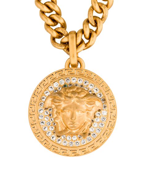 medusa versace historia|versace la medusa necklace.